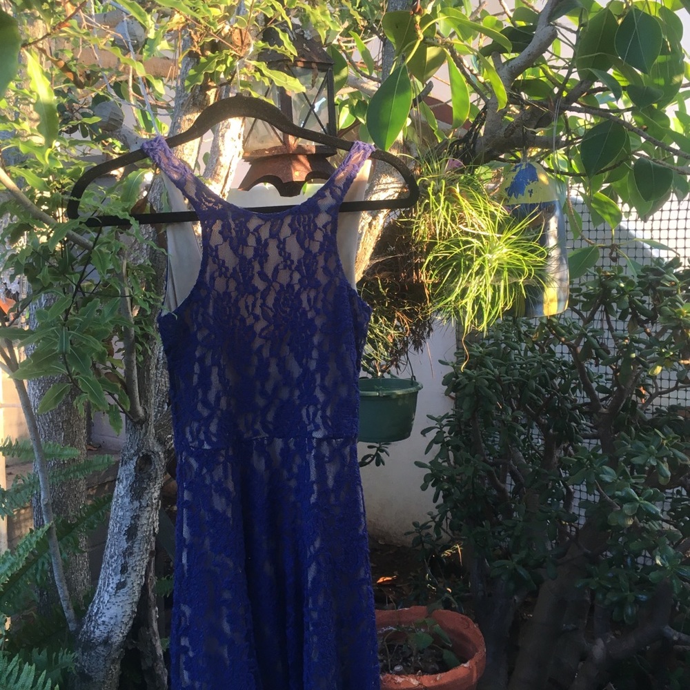 Blue Lace Mini Dress - low back !